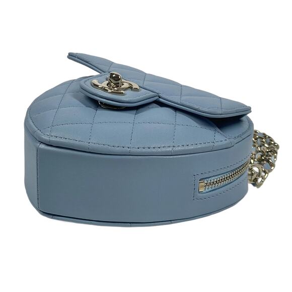 Chanel 22S Baby Blue Quilted Lambskin Small Heart Bag Clutch with on Chain - Picture 5 of 12